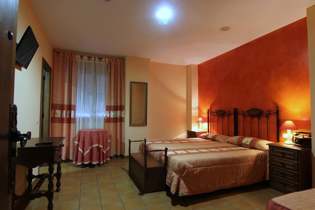 Hotel Rural Hojaranzos Tejeda de Tiétar Extérieur photo