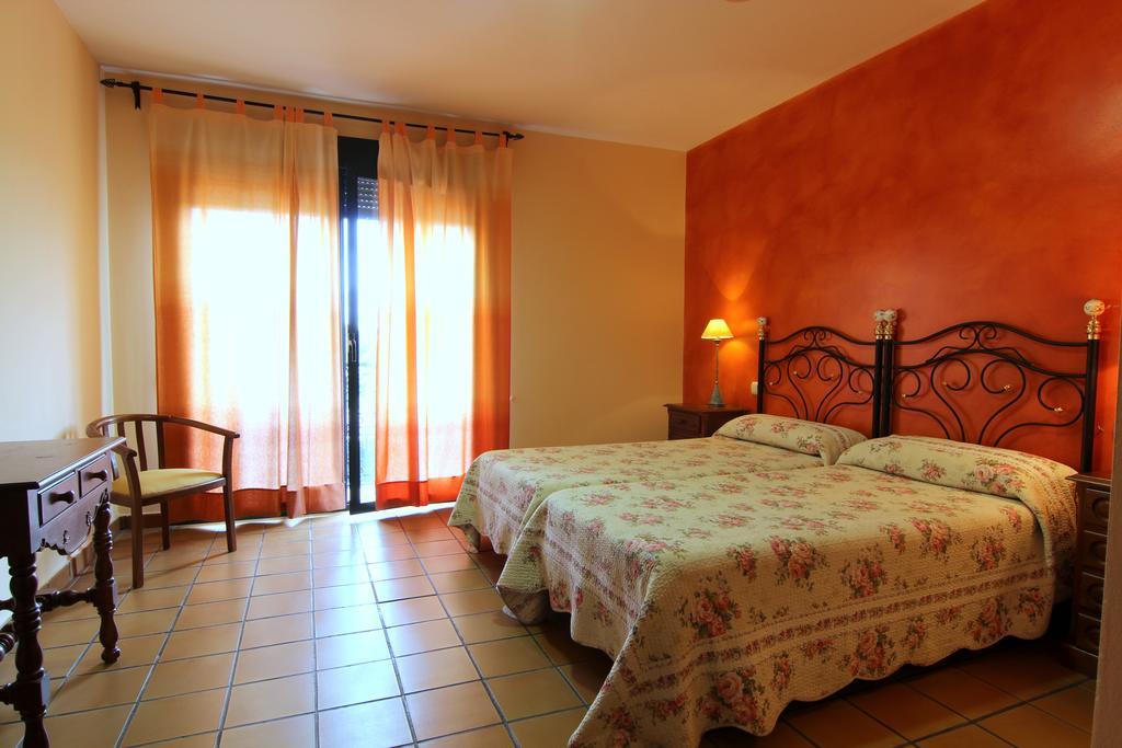 Hotel Rural Hojaranzos Tejeda de Tiétar Extérieur photo
