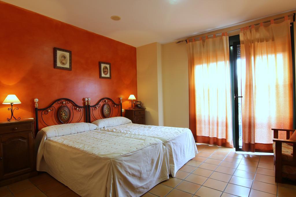 Hotel Rural Hojaranzos Tejeda de Tiétar Extérieur photo